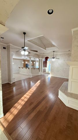 8312 TAOS Drive, Amarillo, TX 79118