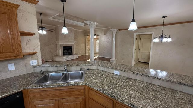 8312 TAOS Drive, Amarillo, TX 79118