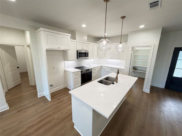 501 John Jr Drive, Lindsay, TX 76250