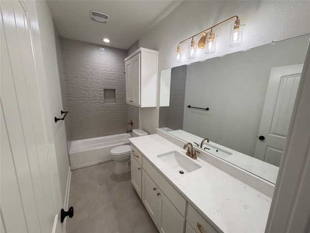 501 John Jr Drive, Lindsay, TX 76250