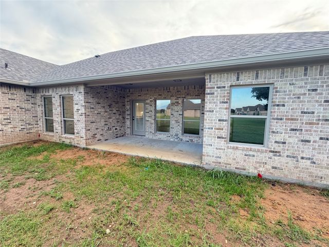 501 John Jr Drive, Lindsay, TX 76250