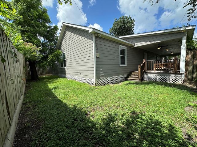 1405 Walton Street, Houston, TX 77009