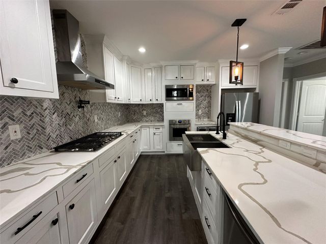 1405 Walton Street, Houston, TX 77009