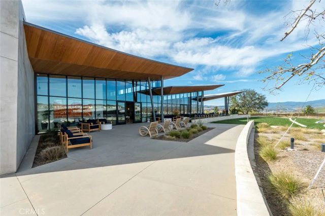 26938 Tanager Lane, Valencia, CA 91381