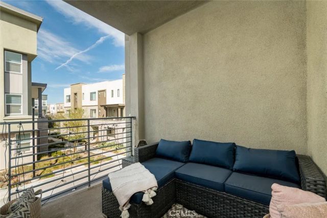 26938 Tanager Lane, Valencia, CA 91381