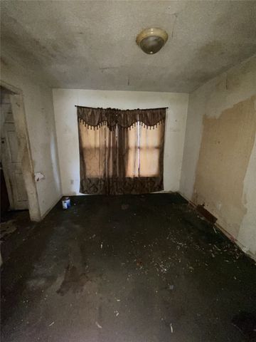 711 Winters Street, Dallas, TX 75216