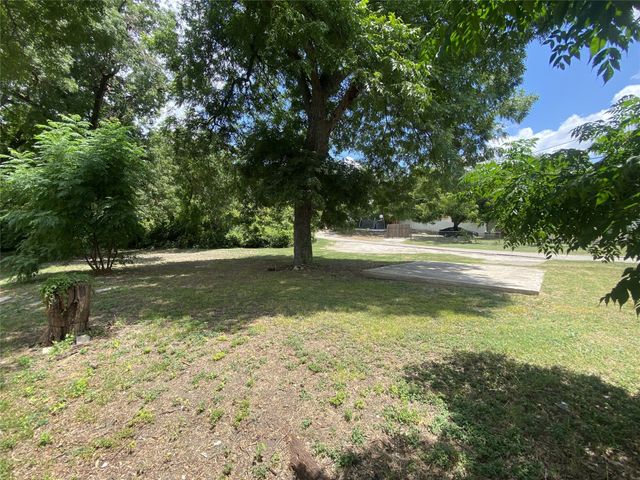711 Winters Street, Dallas, TX 75216