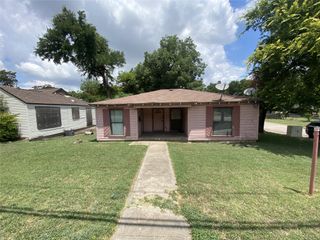 711 Winters Street, Dallas, TX 75216