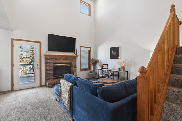 15002 Windemere Lane, Burnsville, MN 55306