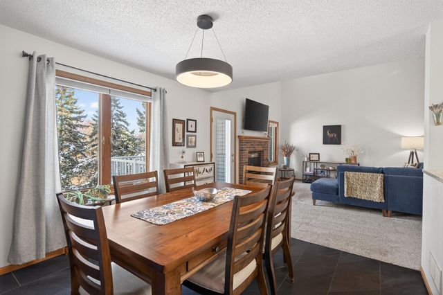 15002 Windemere Lane, Burnsville, MN 55306