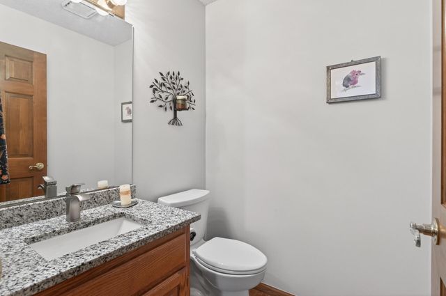 15002 Windemere Lane, Burnsville, MN 55306