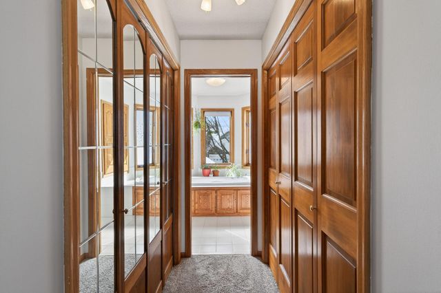 15002 Windemere Lane, Burnsville, MN 55306