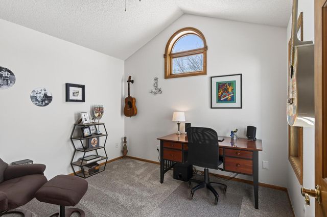 15002 Windemere Lane, Burnsville, MN 55306