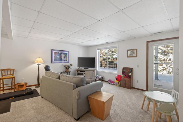 15002 Windemere Lane, Burnsville, MN 55306