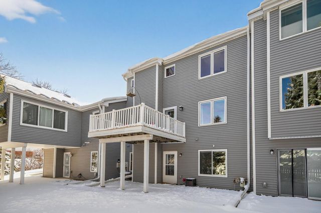 15002 Windemere Lane, Burnsville, MN 55306