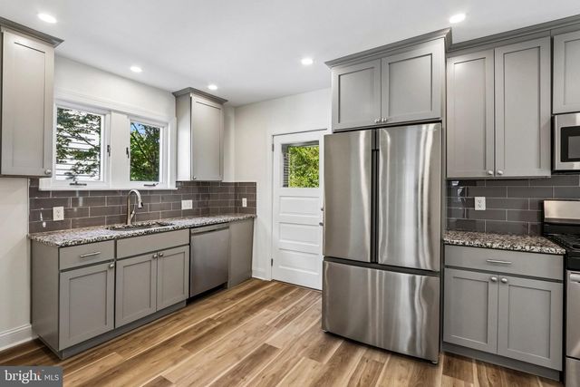1833 FAIRVIEW AVE, Willow Grove, PA 19090