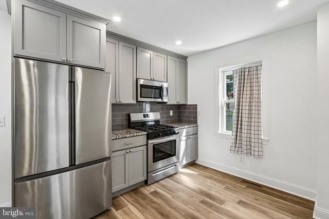 1833 FAIRVIEW AVE, Willow Grove, PA 19090