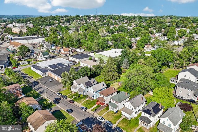 1833 FAIRVIEW AVE, Willow Grove, PA 19090
