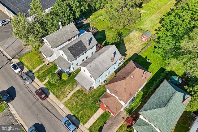 1833 FAIRVIEW AVE, Willow Grove, PA 19090