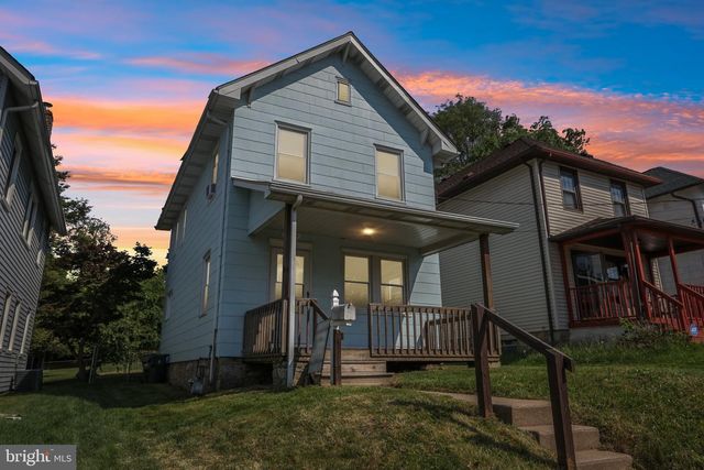 1833 FAIRVIEW AVE, Willow Grove, PA 19090