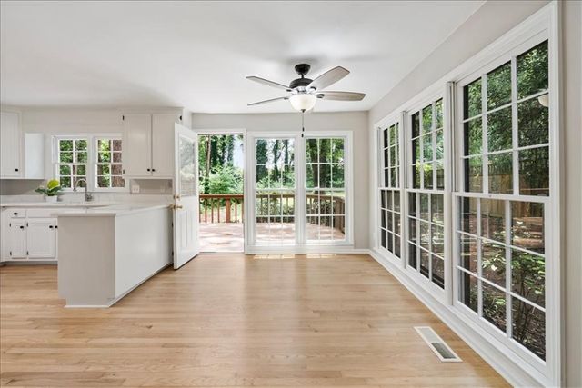 153 Lakeside Drive NW, Kennesaw, GA 30144