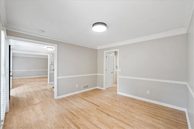 153 Lakeside Drive NW, Kennesaw, GA 30144