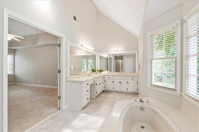 153 Lakeside Drive NW, Kennesaw, GA 30144