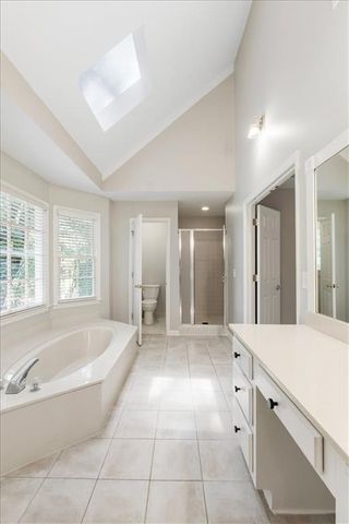 153 Lakeside Drive NW, Kennesaw, GA 30144