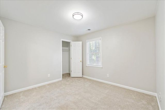 153 Lakeside Drive NW, Kennesaw, GA 30144