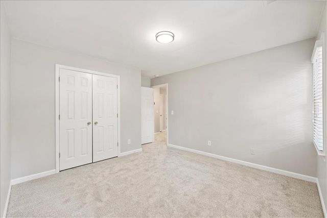 153 Lakeside Drive NW, Kennesaw, GA 30144