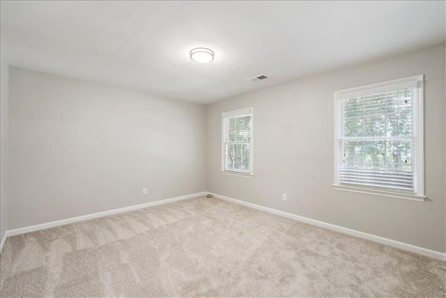153 Lakeside Drive NW, Kennesaw, GA 30144