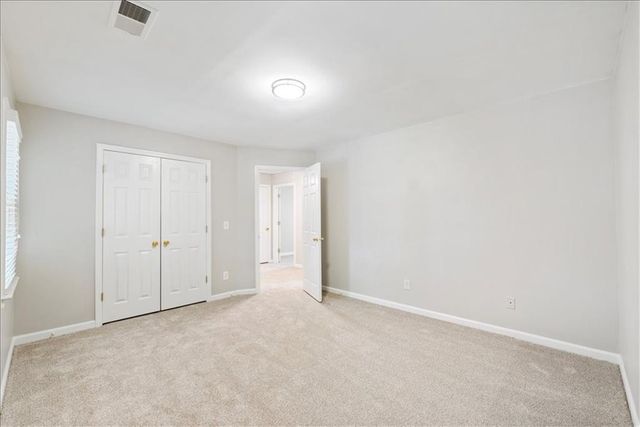 153 Lakeside Drive NW, Kennesaw, GA 30144
