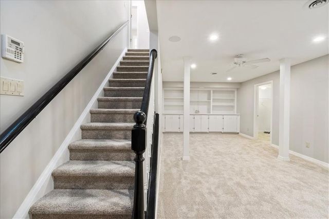 153 Lakeside Drive NW, Kennesaw, GA 30144