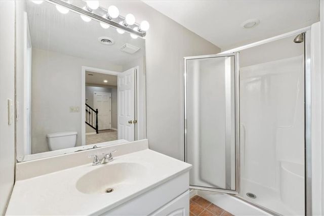 153 Lakeside Drive NW, Kennesaw, GA 30144