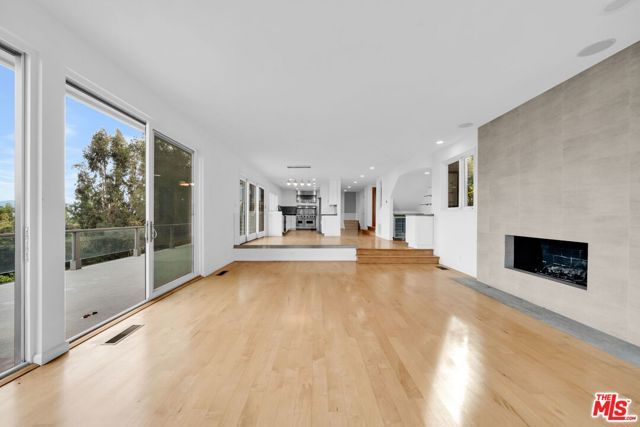 15263 Mulholland Drive, Los Angeles, CA 90077