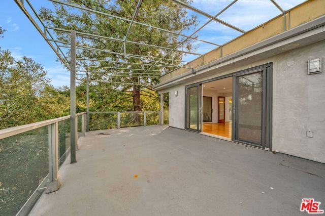 15263 Mulholland Drive, Los Angeles, CA 90077