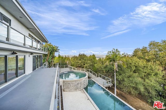 15263 Mulholland Drive, Los Angeles, CA 90077