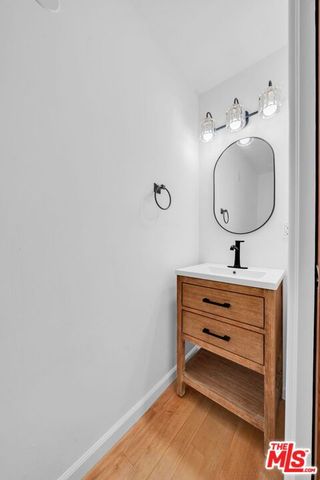 15263 Mulholland Drive, Los Angeles, CA 90077