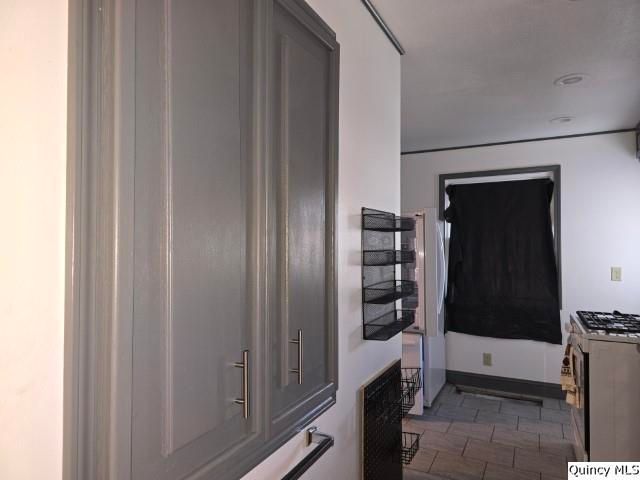 51 W 4th Street, Dallas City, IL 62330