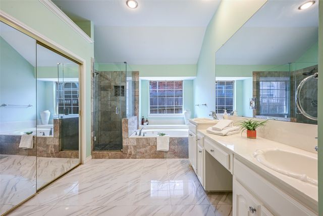 1004 Tennison Drive, Euless, TX 76039