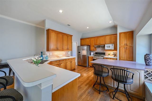 1004 Tennison Drive, Euless, TX 76039