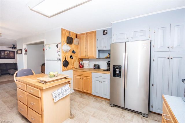 646 Longview Road, Statesville, NC 28625