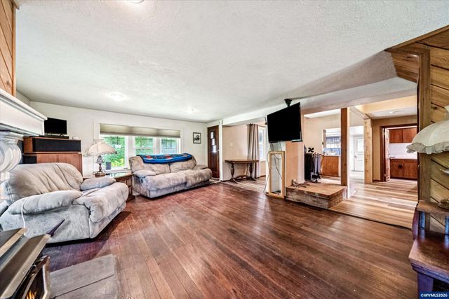 14604 Woodburn Monitor Rd NE, Woodburn, OR 97071