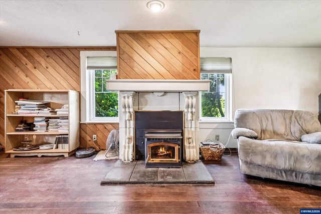 14604 Woodburn Monitor Rd NE, Woodburn, OR 97071