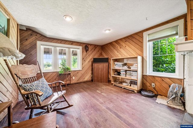 14604 Woodburn Monitor Rd NE, Woodburn, OR 97071