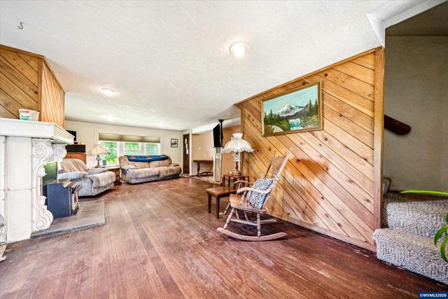 14604 Woodburn Monitor Rd NE, Woodburn, OR 97071