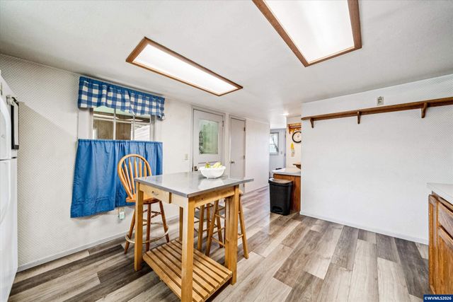 14604 Woodburn Monitor Rd NE, Woodburn, OR 97071