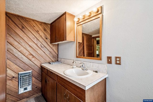 14604 Woodburn Monitor Rd NE, Woodburn, OR 97071