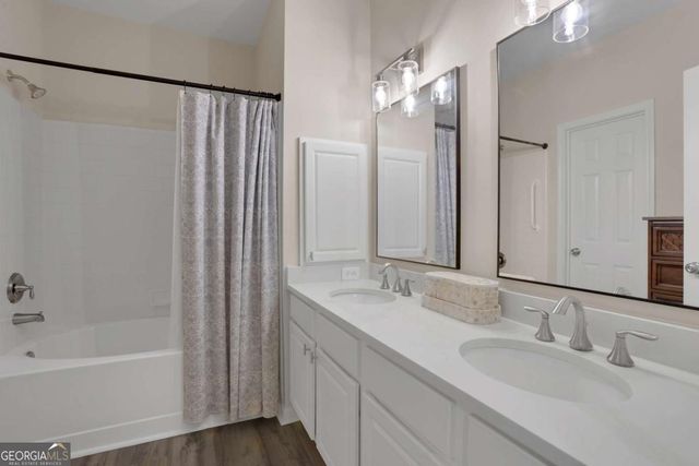 90 Regency Road, Roswell, GA 30022