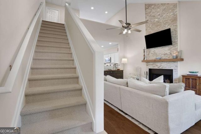 90 Regency Road, Roswell, GA 30022